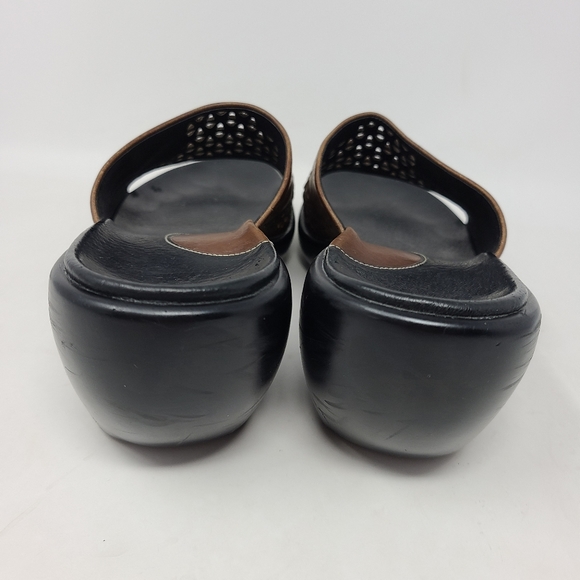 Clarks Indigo Brown Leather Cut Out Floral Sandals - Picture 4 of 8